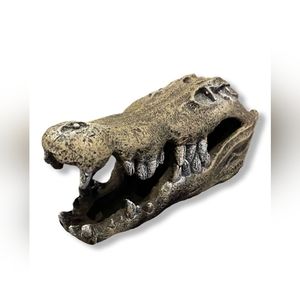 Fake Alligator Head for Aquariums/Enclosures